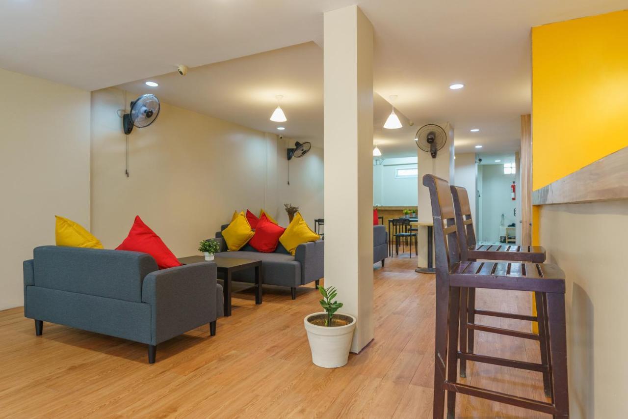 Cheqinn Bed Sukhumvit 4 Nana Plaza Bangkok Exterior foto